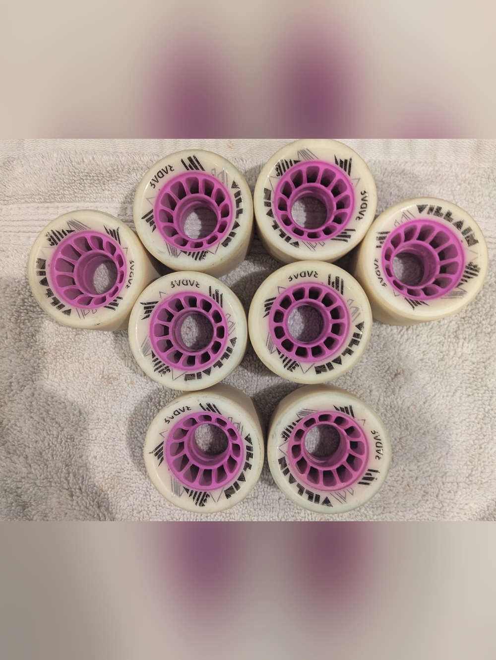 Radar Villain Hybrid 84A Roller Skate Wheels (set of 8) - Picture 4 of 4
